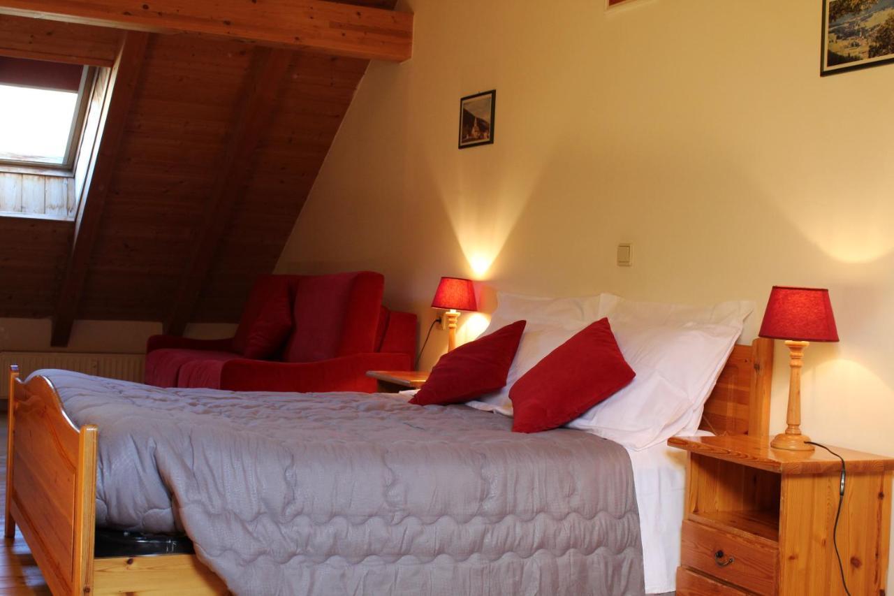 Residenze Sonnenschein Casa Rossa Aparthotel Niederdorf Exteriör bild