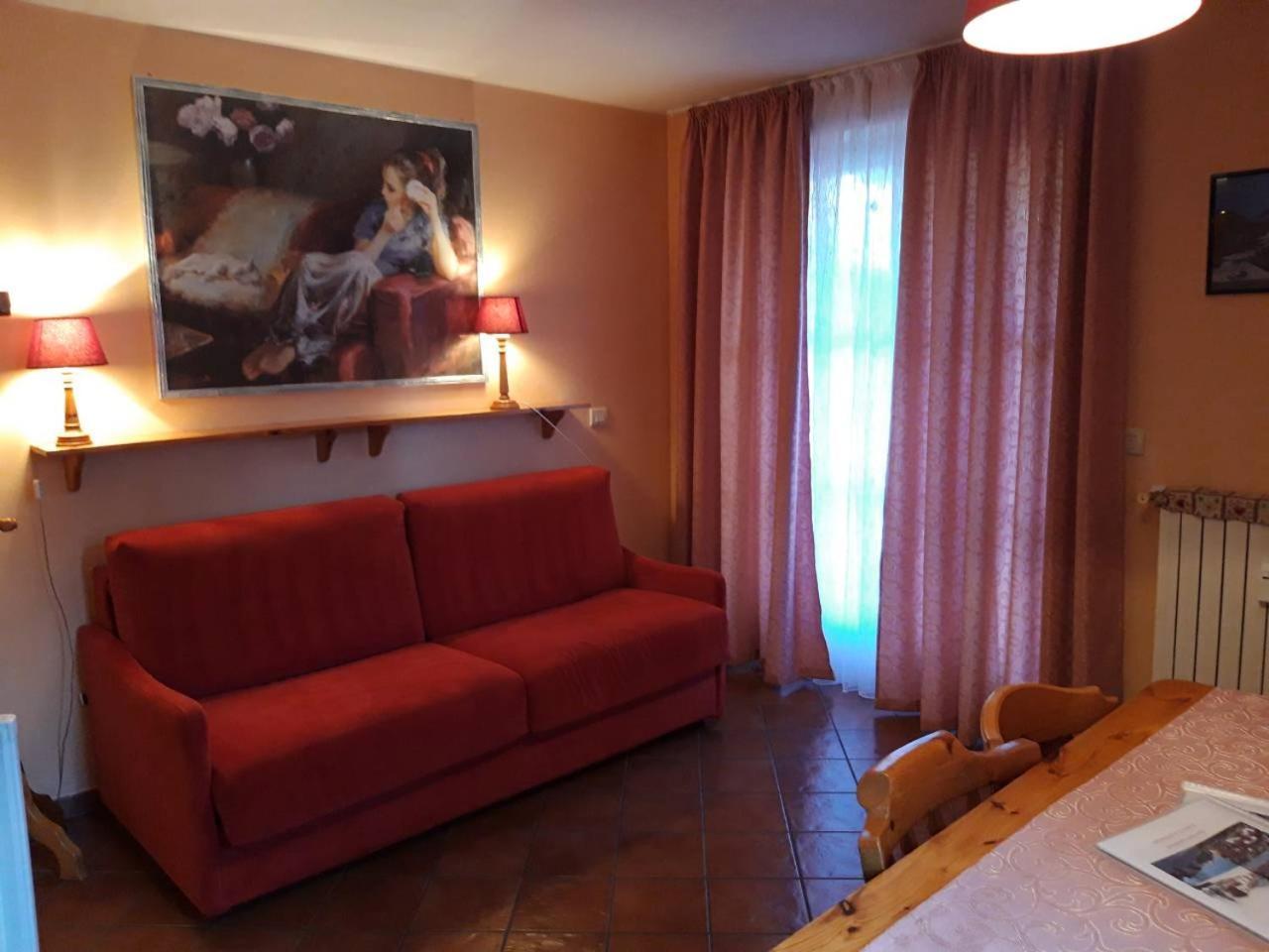 Residenze Sonnenschein Casa Rossa Aparthotel Niederdorf Exteriör bild