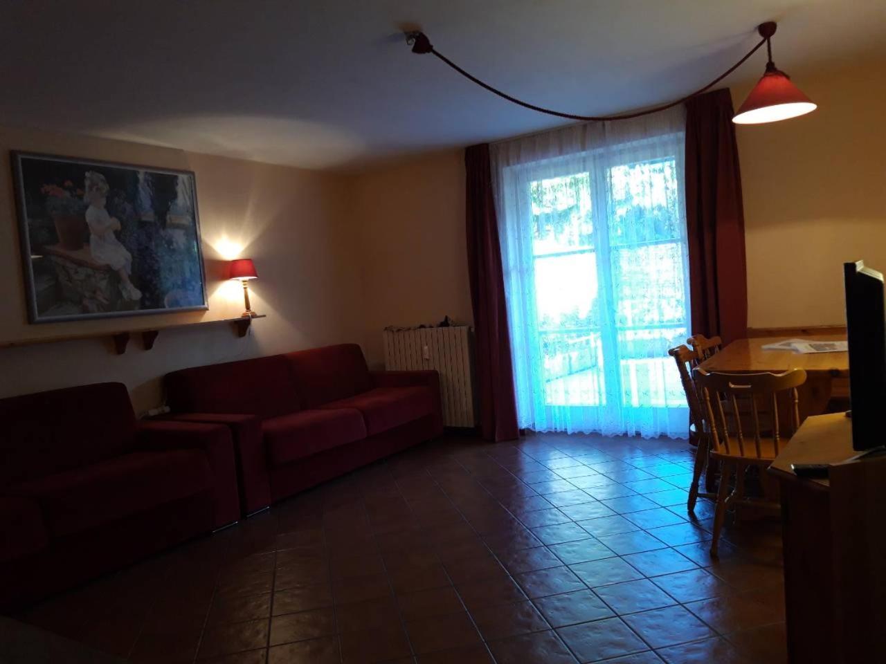 Residenze Sonnenschein Casa Rossa Aparthotel Niederdorf Exteriör bild